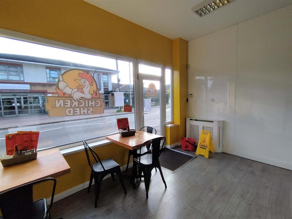 Station Road, Hednesford, Cannock Property £667 pcm (£154 pw)