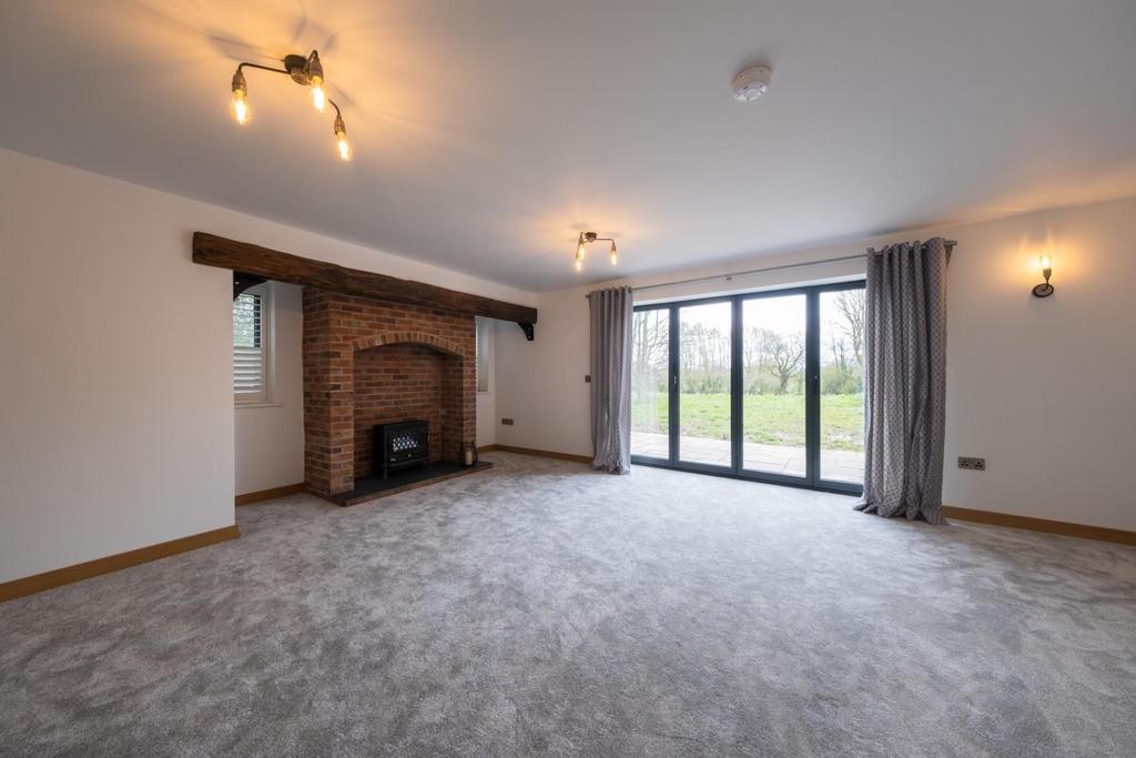 Oakmead Lodge-027.jpg