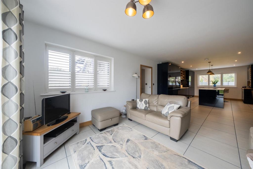 Oakmead Lodge-016.jpg