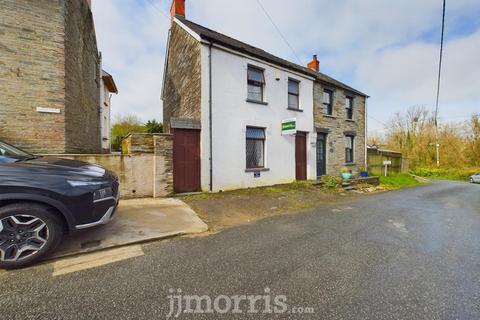 3 bedroom semi-detached house for sale, Castle Square, Cilgerran, Cardigan