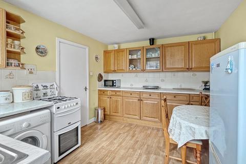 2 bedroom ground floor maisonette for sale, Wivenhoe Road, Alresford, Colchester, CO7