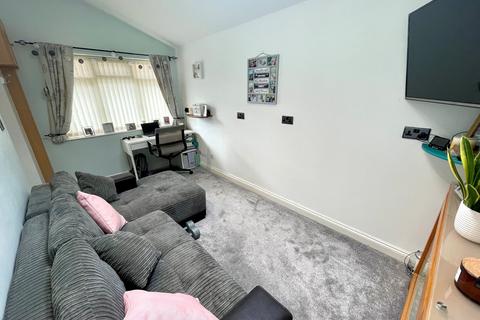 36 Belton Avenue, Wednesfield, Wolverhampton, WV11 1AW