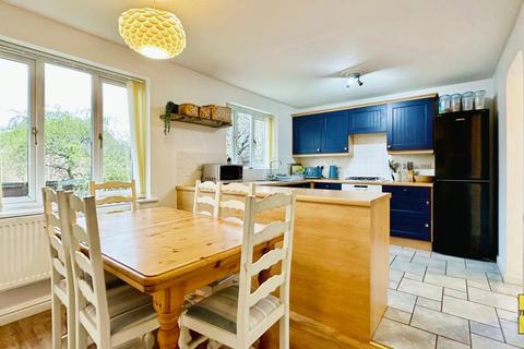 3 Bryn Henfaes, Broadlands, Bridgend, CF31 5EW