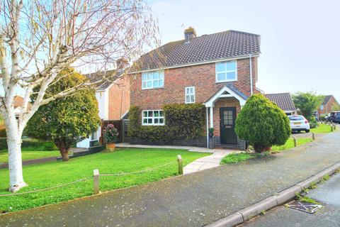 4 bedroom detached house for sale, Chiltern Close, Eastbourne BN23