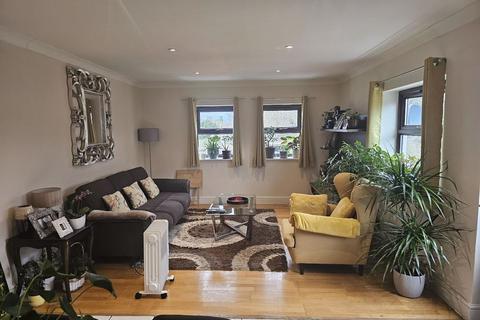 2 bedroom apartment for sale, 1 Carswell Road, London