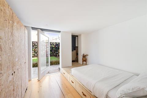 42 Epirus Road, London, SW6 7UH