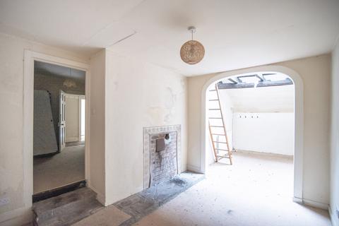 Melville Cottage Melville Square, Comrie, Crieff, PH6 2DL