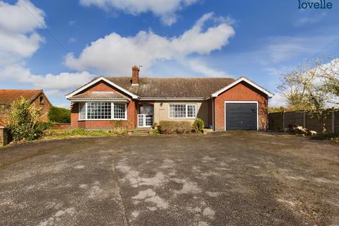 3 bedroom detached bungalow for sale, Lissington Road, Wickenby, LN3