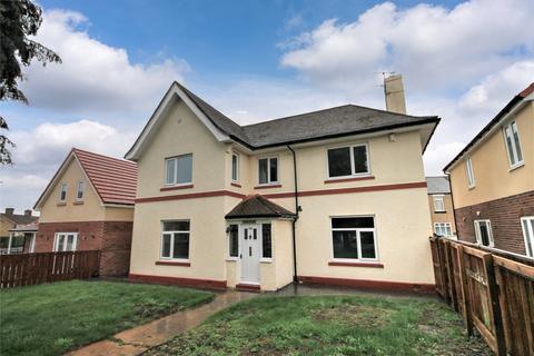 4 bedroom detached house to rent, Durham Road, Spennymoor, County Durham, DL16
