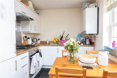 2 bedroom apartment for sale, Greenkeepers Road, Great Denham, Bedford