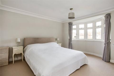 Pinewoods The Ridgeway, Oxshott, Leatherhead, KT22 0LJ