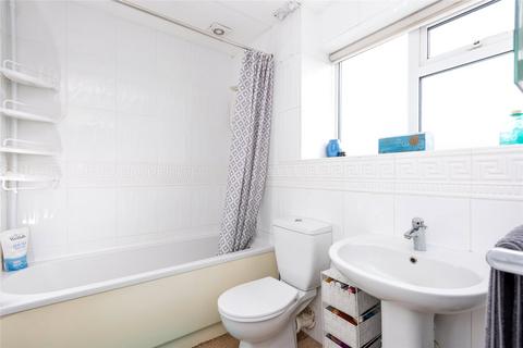 81 Dinglederry, Olney, MK46 5ET