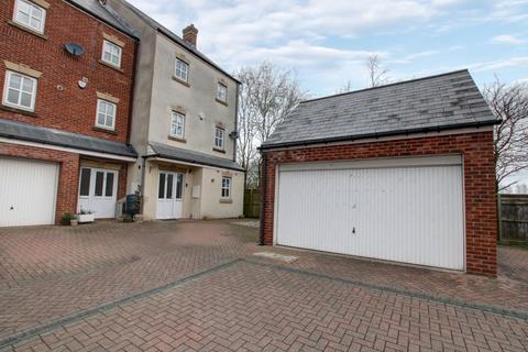 4 bedroom end of terrace house for sale, Taylor Court, Carrville, Durham, DH1