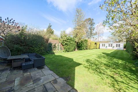 6 bedroom detached house for sale, Spoil Lane, Tongham, Farnham, Surrey, GU10