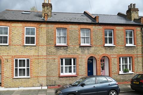 2 bedroom terraced house for sale, Hamilton Road, Twickenham TW2