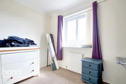 2 bedroom semi-detached house for sale, Warwick Drive, Bury St Edmunds