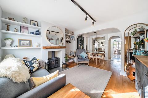 17 Hyde Close, Winchester, SO23 7DT