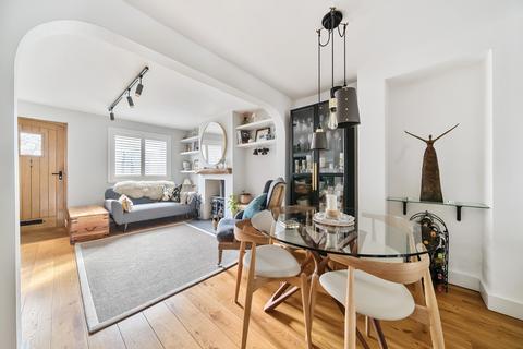 17 Hyde Close, Winchester, SO23 7DT