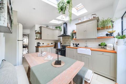 17 Hyde Close, Winchester, SO23 7DT