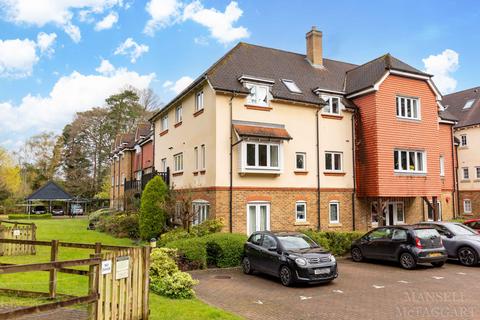 2 bedroom apartment for sale, Lampson Court Copthorne Common Road, Crawley RH10
