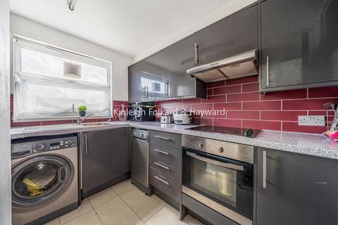 2 bedroom flat for sale, Hope Park, Bromley