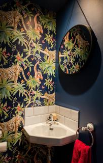 128 Leslie Road, London, E11 4HG