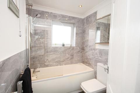 16 Mayfair Close, Great Sankey, Warrington, WA5 3PL
