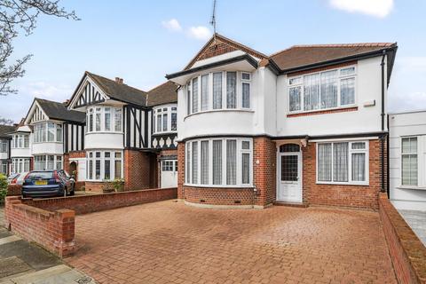 3 bedroom detached house for sale, Baronsmede, Ealing, W5