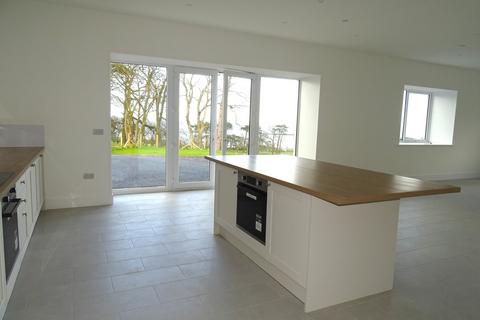 4 bedroom bungalow to rent, Bryn Fuches 2, Dulas, Ynys Mon