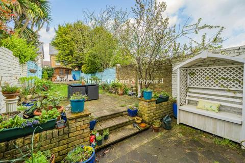 3 bedroom semi-detached house for sale, Johnson Road, Bromley