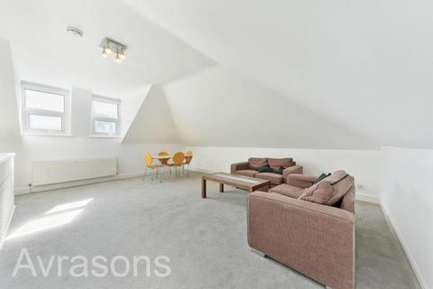 3 bedroom flat to rent, MONTRELL ROAD, BRIXTON HILL