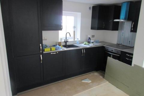 1 bedroom house to rent, R/O Clifftown Parade, Southend On Sea