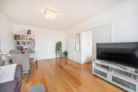 1 bedroom flat for sale, St. Johns Court, Finchley Road, South Hampstead, London