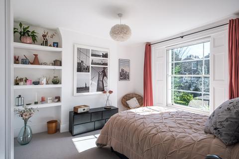 3 bedroom end of terrace house for sale, Morton Road, De Beauvoir, Islington, London