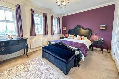 43 Old Mill Place, Wraysbury, Staines-upon-thames, TW19 5LY