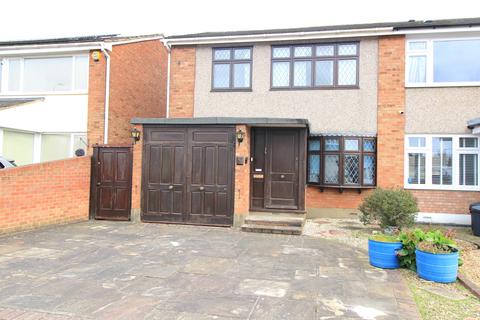 96 Berkeley Drive, Hornchurch, RM11 3PZ