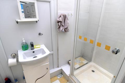 96 Berkeley Drive, Hornchurch, RM11 3PZ