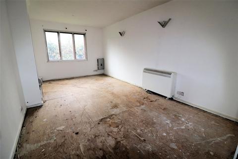 2 bedroom flat for sale, Cricketers Close, Erith, DA8
