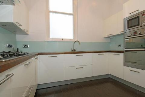 3 bedroom maisonette to rent, Belsize Park Gardens, Belsize Park, London