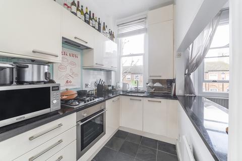 1 bedroom flat to rent, Cornwall Crescent, Notting Hill, London