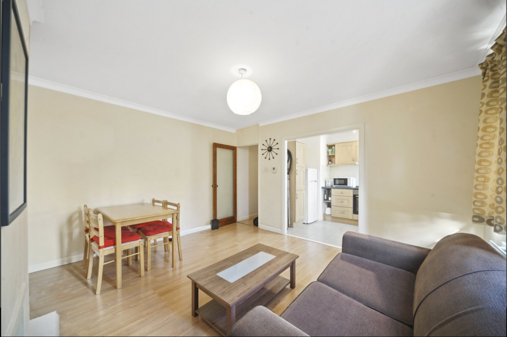 Apartment in London - View 3