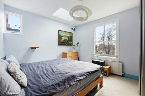 3 bedroom flat for sale, Whitehall Park, Whitehall Park conservation area N19 3TN