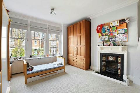 3 bedroom flat for sale, Whitehall Park, Whitehall Park conservation area N19 3TN