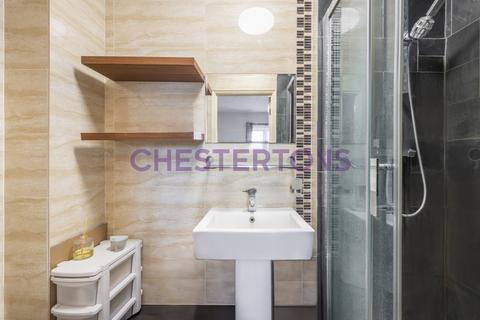 undefined, Wheat Sheaf Close, London