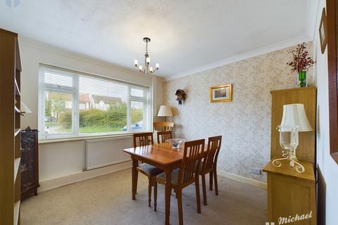 23 Dollicott, Haddenham, Aylesbury, HP17 8JL