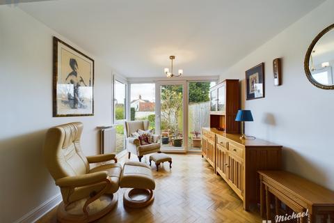 23 Dollicott, Haddenham, Aylesbury, HP17 8JL