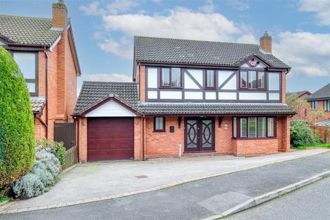 4 bedroom detached house for sale - Hillview Close, Lickey End, Bromsgrove, B60 1LA