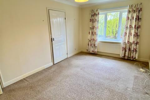 2 bedroom flat for sale, Boroughbridge, Minerva Court, YO51