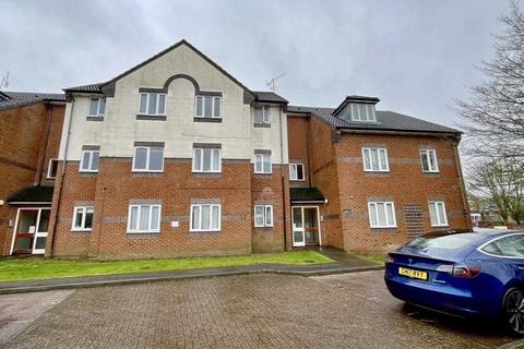 1 bedroom flat for sale, Siskin Close, Bushey, WD23