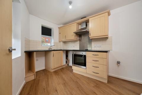2 bedroom flat to rent, Old Station Road, Syston